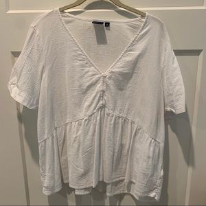 Gap White Top Size Medium